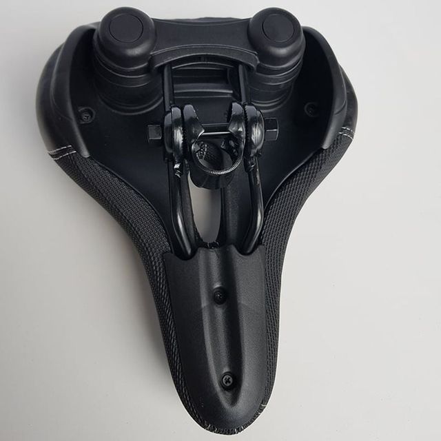 자전거 방석 쿠션 안장교체 자전거부품 편안한 라이딩