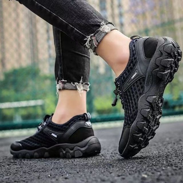 메쉬 아쿠아 경량 트래킹화 등산신발 빠지