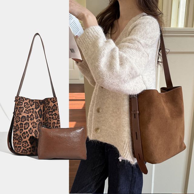 파우치포함 스웨이드 사각 숄더백 EL-1004801