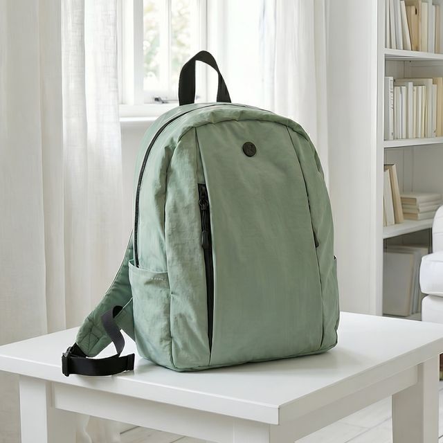 리부 포켓 라우드 백팩 FMY-1005108