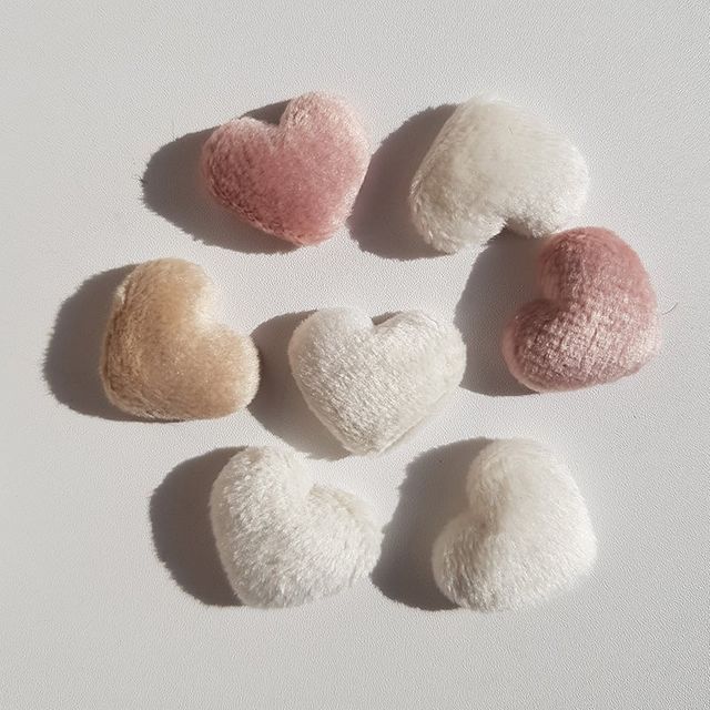 장식 부자재 하트 단추 20p 무지 예쁜단추 수예용품