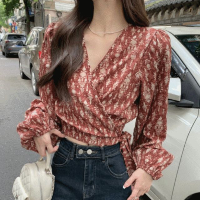 플로럴 리본랩 퍼프 블라우스 SNY-0025