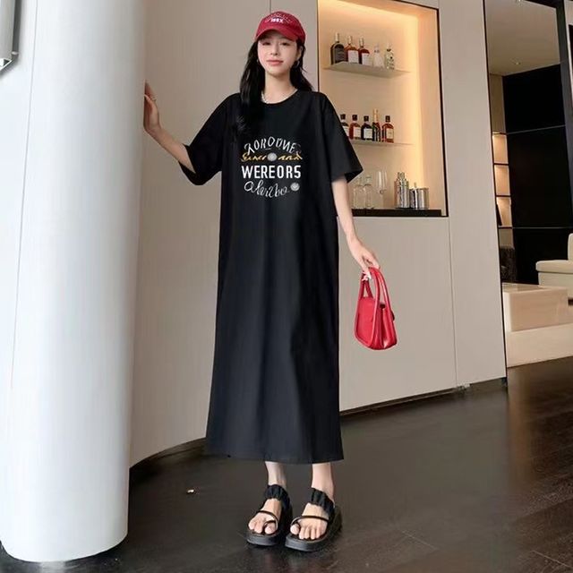 영문 밑단 트임 오버핏 빅 원피스 URD-539