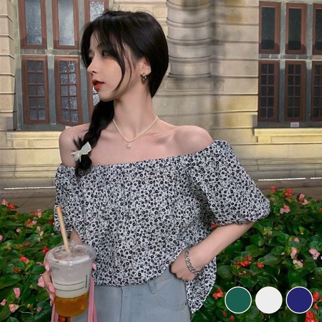 작은 꽃무늬 오프 숄더 블라우스 URD-521