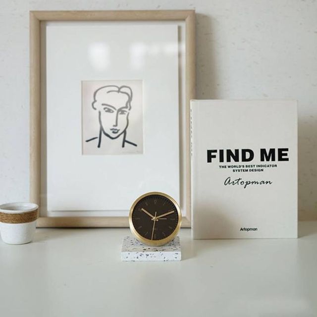 심플한 무소음 메탈 탁상시계 고급스러운 인테리어 소품