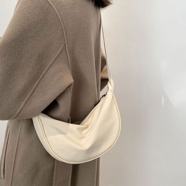 가벼운 미니 반달 크로스백 3color DK-1005349