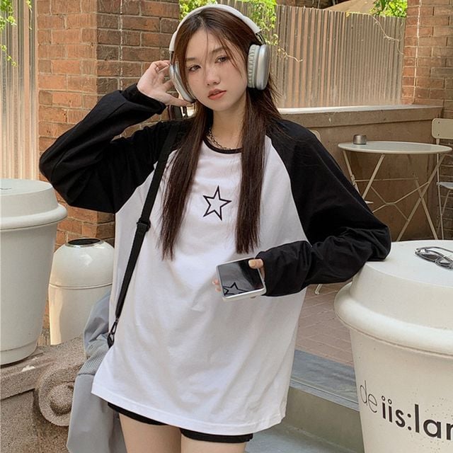 배색 별 자수 루즈핏 나그랑 티셔츠 URD-1007429