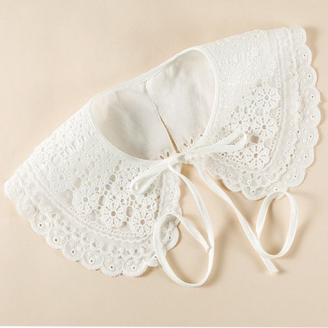 3단 레이스 페이크 카라 펀칭 레이스 넥케이프