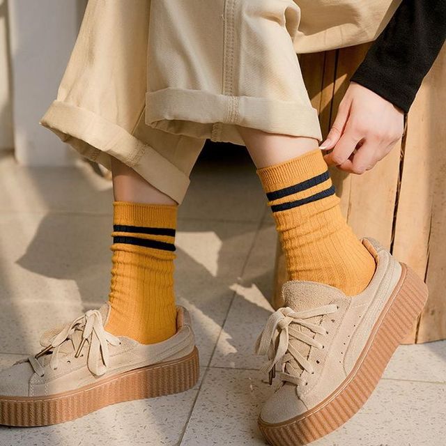남녀공용 패션 줄무늬 장목 양말 세트 스타일리시한 데일리 룩
