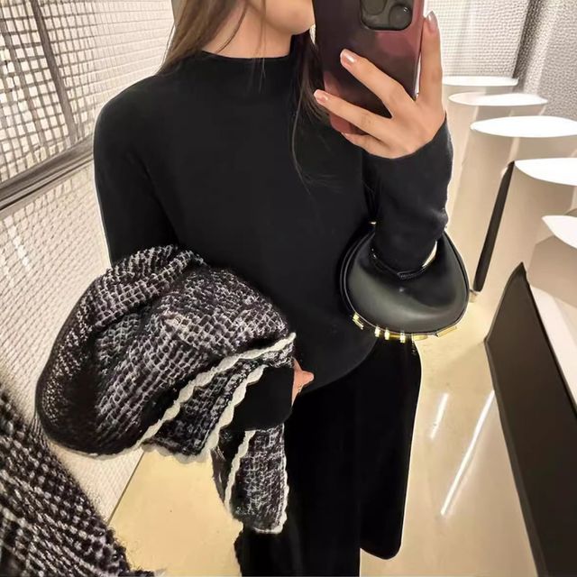 여성용 슬림핏 하프터틀넥 니트 풀오버 MFNC-1004453