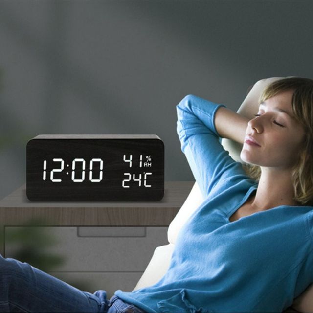 무소음 다기능 온습도 알람 시계 우드 탁상 시계