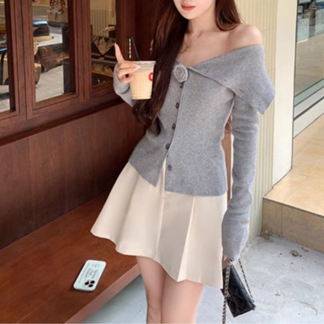 코사지 포인트 오프숄더 골지 가디건 JSC-1004240