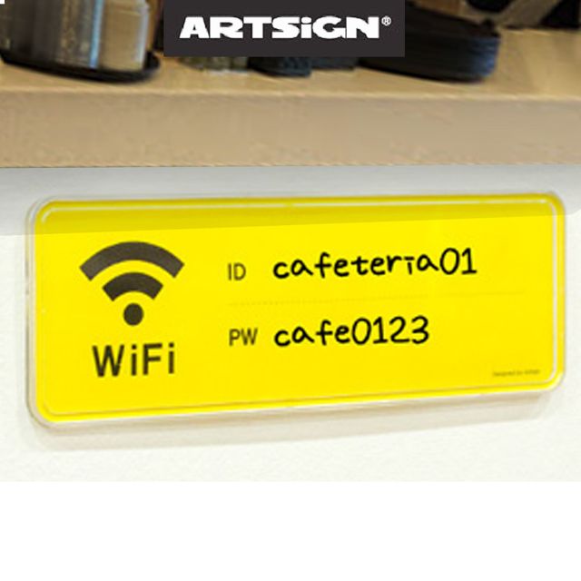 직사각 와이파이 WiFi 비번 안내판