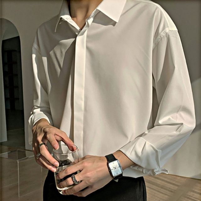 W 남성 히든 플라켓 디자인 자연스러운 오버핏 긴팔셔츠
