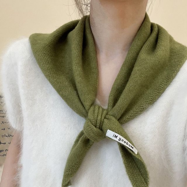 삼각 니트 숄 스카프 가을 겨울 부드러운 머플러