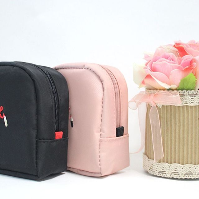 다용도 생리대 미니 파우치 여행용 핸드 파우치