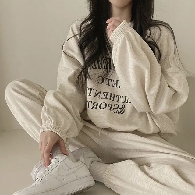 레터링 기모 조거 투피스 트레이닝 OSM-1005810