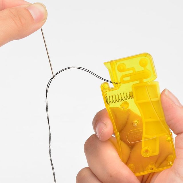 자동 바늘에 실 끼우는 방법 끼우기 끼우개 끼기 꿰기