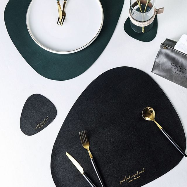 고급 가죽 테이블 수저 받침 매트 인테리어 소품