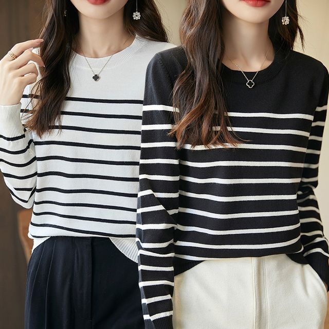여자 스트라이프 라운드넥 니트 긴팔 티셔츠 URK-1005180