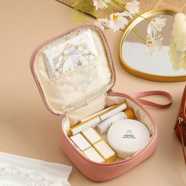 여행용 미니 파우치 가방 화장품 생리대 동전 수납백