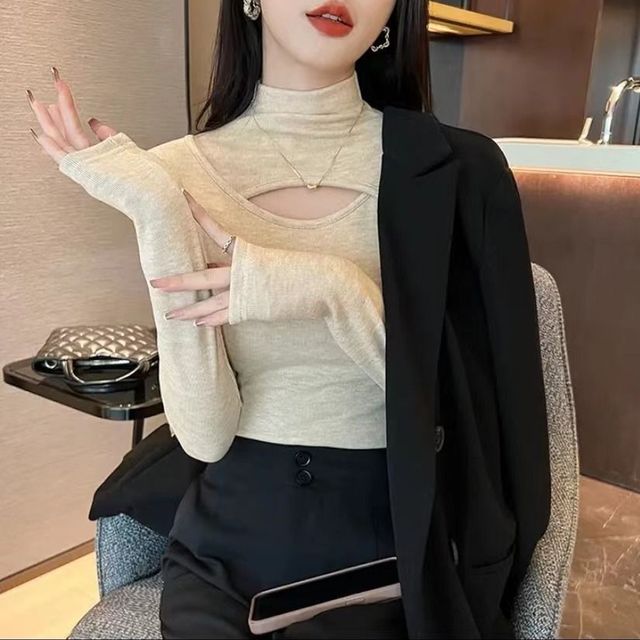 뮈아드 반하이넥 컷아웃 트임 티셔츠 SD-260314