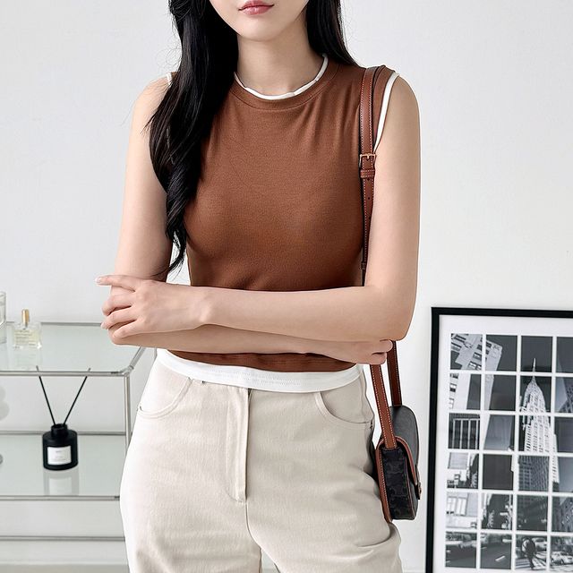 제닐 뉴트럴 엣지 레이어드 배색 나시 티 SD-250727