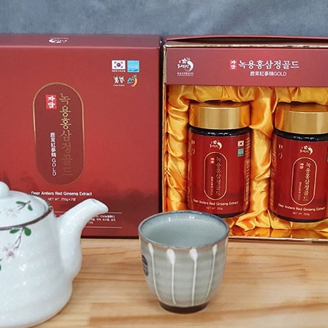 자담인 녹용 홍삼정골드 500g(250g2병) 선물세트2+1