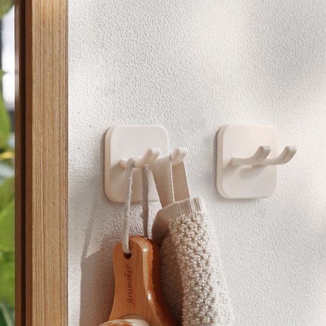 멀티탭 케이블 정리 매직후크 행거 소품 정리함