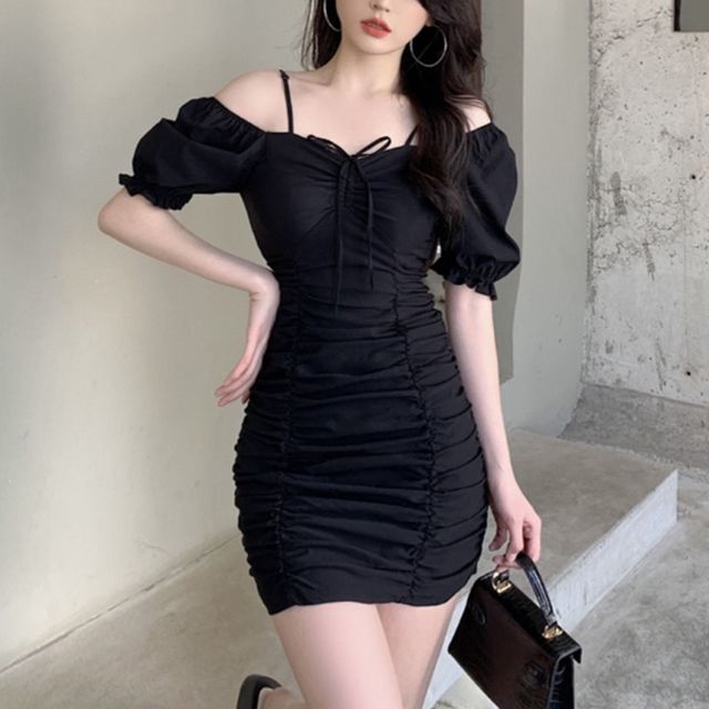 여름 숏 원피스 오프숄더 셔링 퍼프 끈나시 드레스