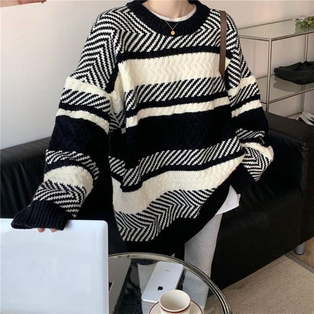 웨이브 보카시 스트라이프 니트 SL-1004577