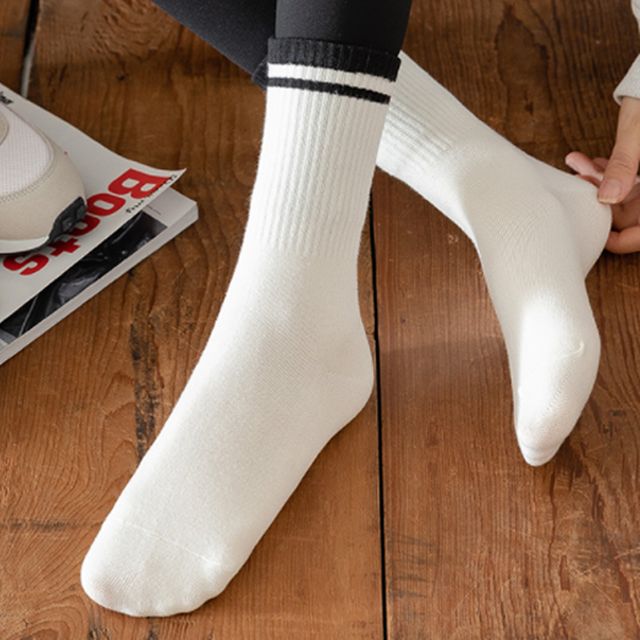 여성 크루 삭스 패션 포인트 긴 양말 교복 스니커즈