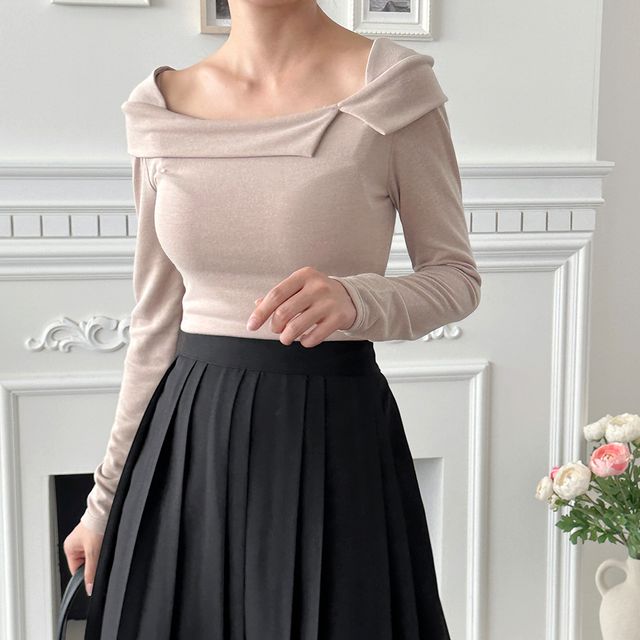 앨리스 하찌 오프숄더 긴팔티 SD-240908