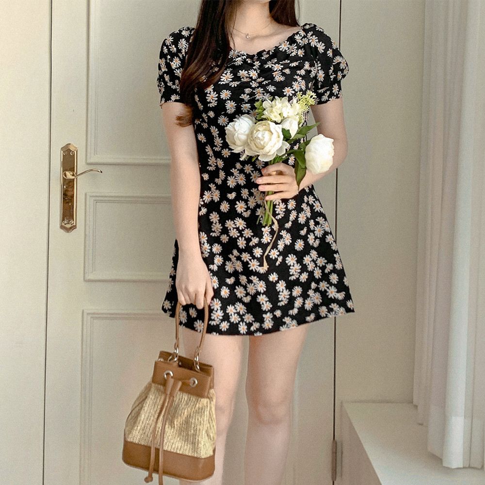 여름 휴양지 원피스 쉬폰 셔링 꽃무늬 미니 드레스