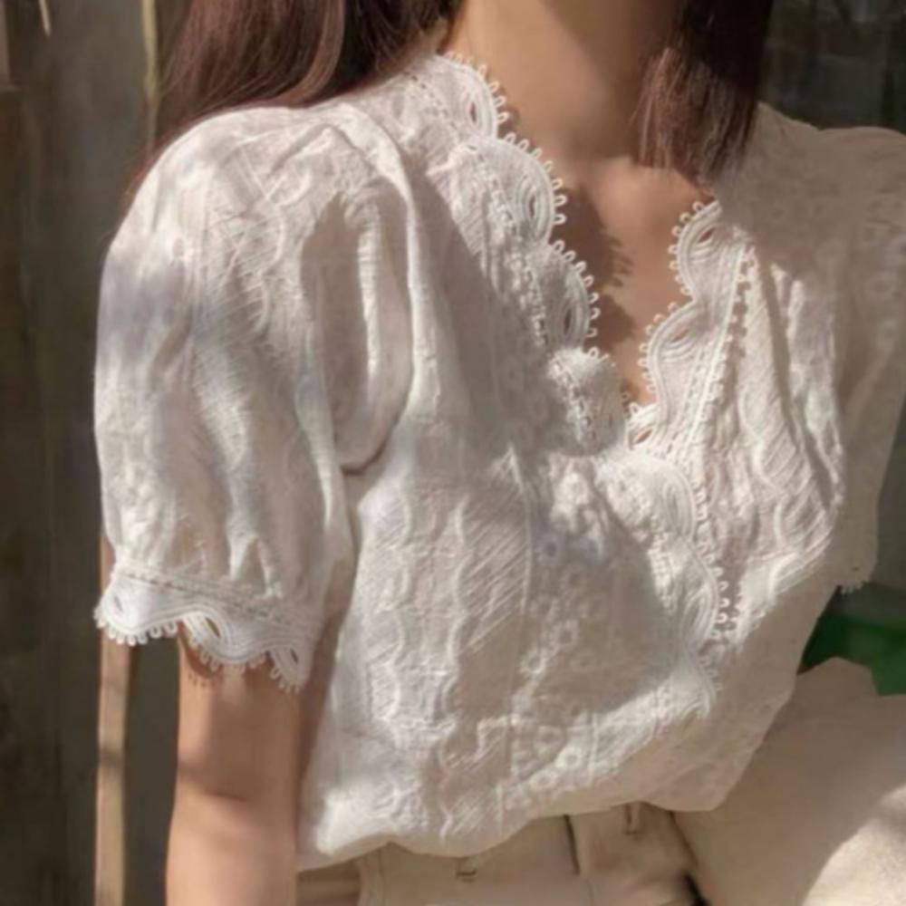 여성 여름 펀칭 레이스 퍼프 반팔 블라우스