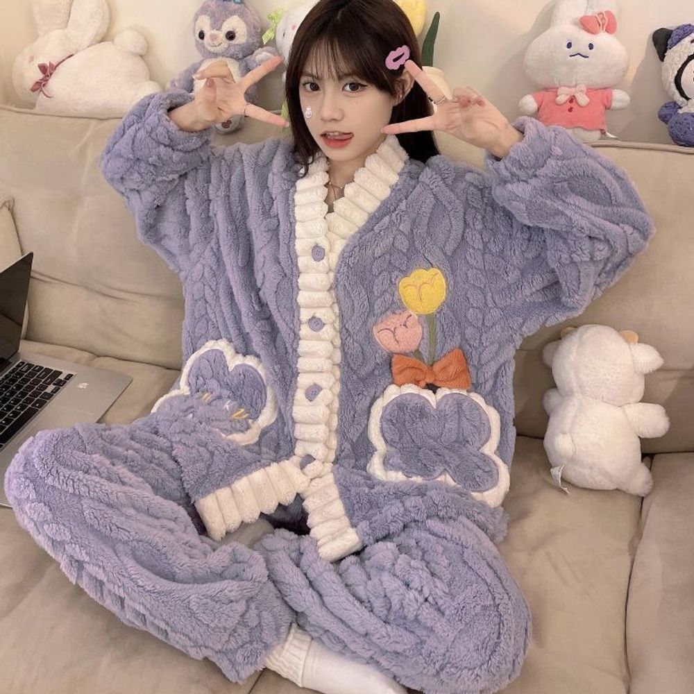 꽃자수 극세사 여성 홈웨어 포근한 잠옷