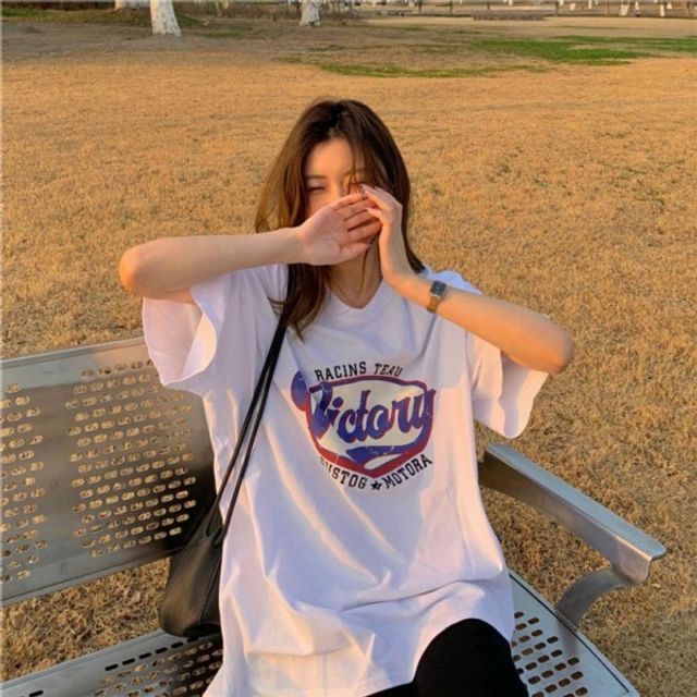 루즈 라운드 프린팅 기본 반팔 데이 아메리칸