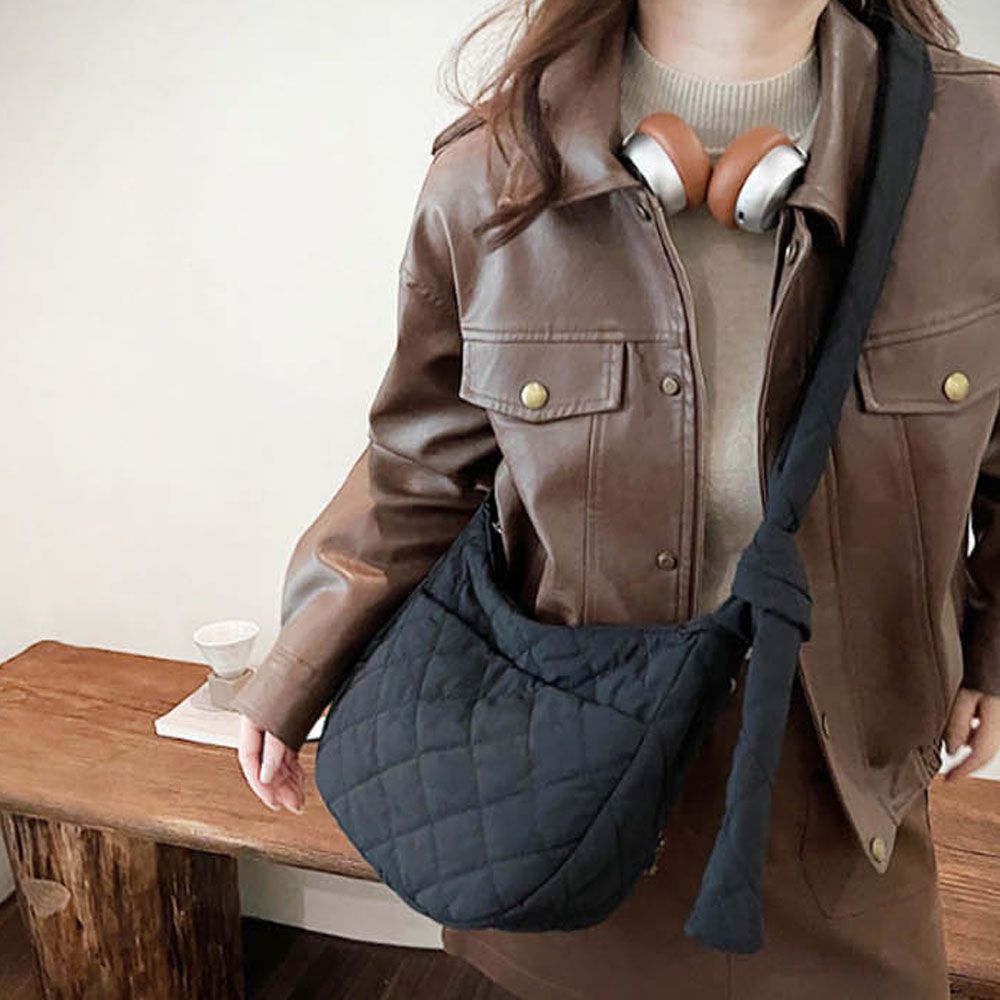 여자 퀼팅 크로스백 트렌디 스트랩조절 데일리가방