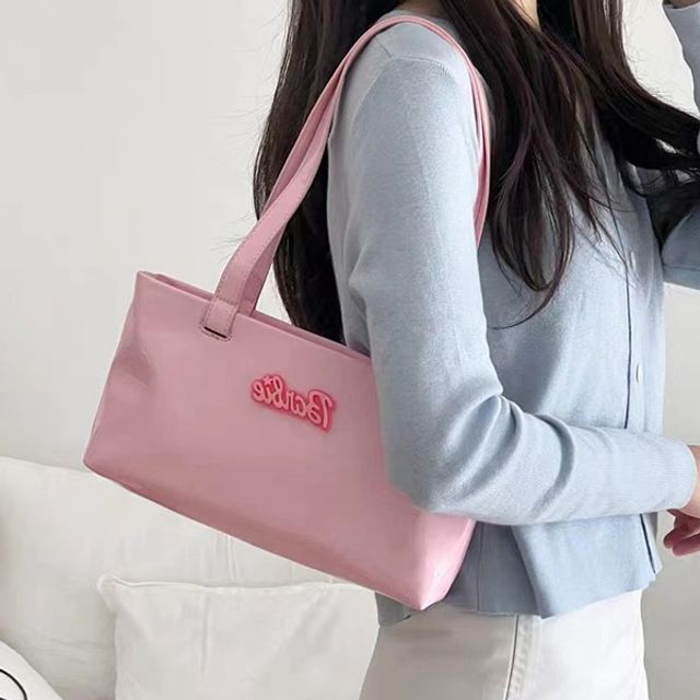 에나멜 레터링 포인트 배색 스퀘어 여성 숄더백 가방