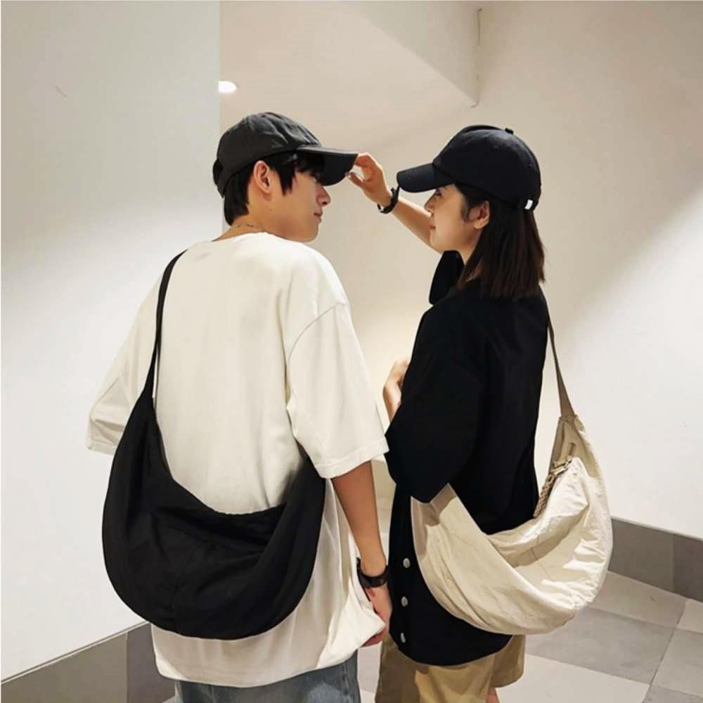 반달가방 고등학생가방 크로스백 숄더백
