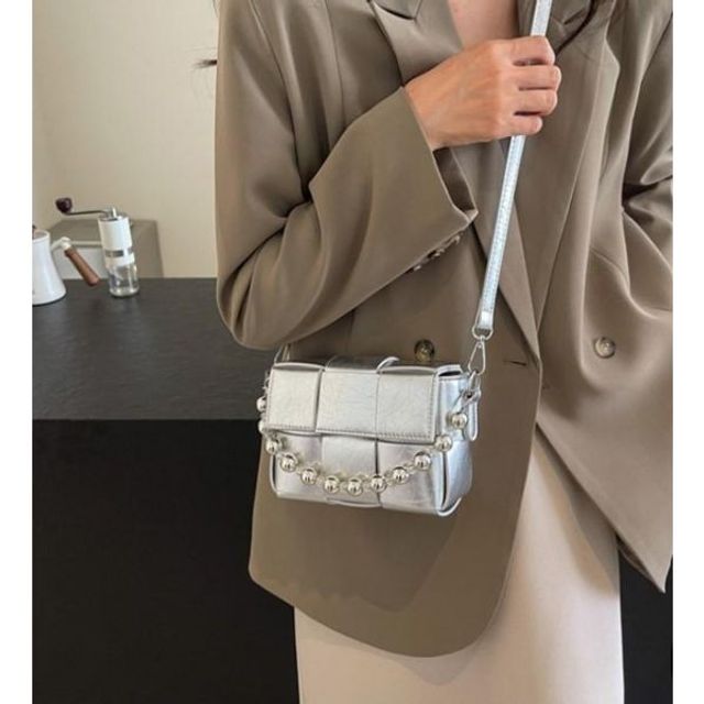 스퀘어 격자 미니 실버백 은색 격자무늬 여름 크로스