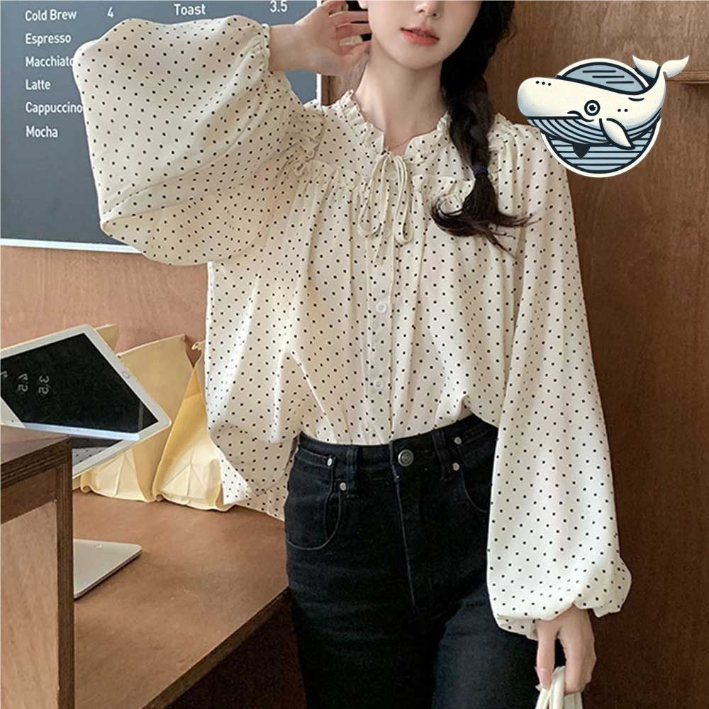 여신처럼 매력적인 여유핏 블라우스 도트 패턴