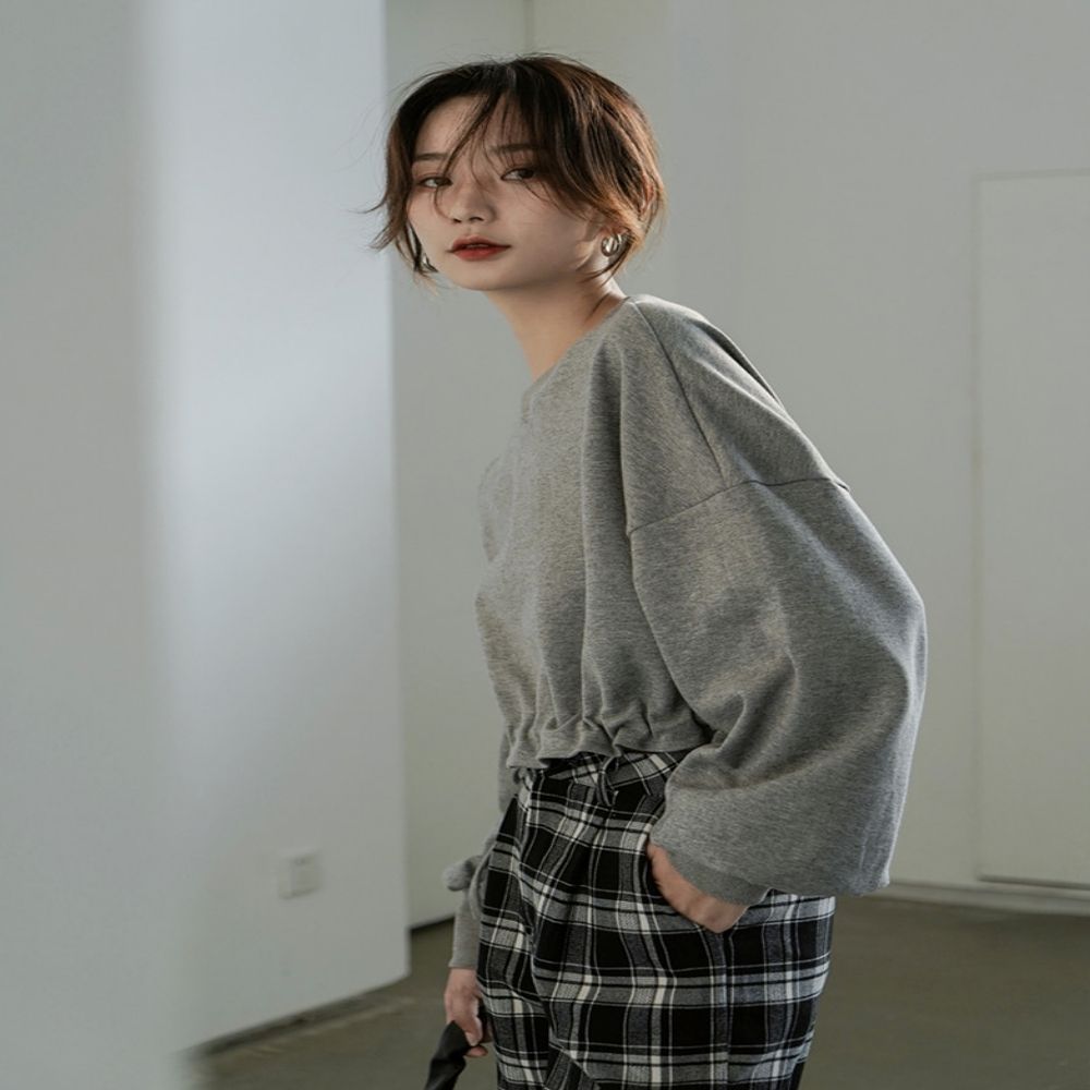 여성 루즈핏 크롭 티셔츠 스트링
