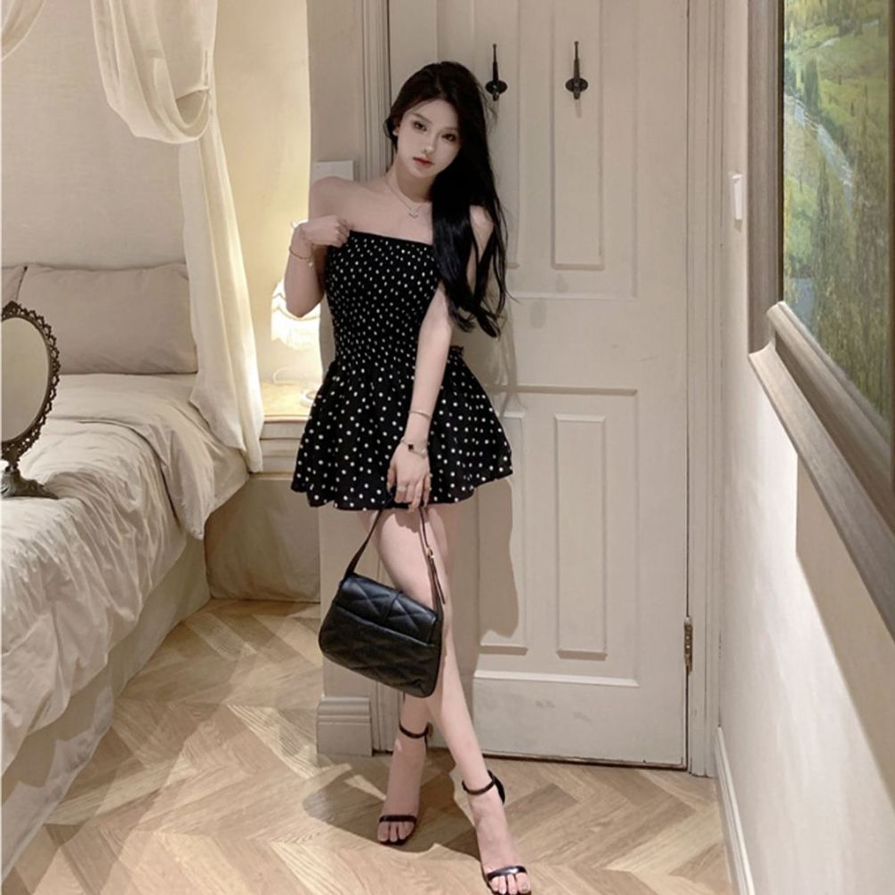 휴양지룩 미니원피스 여행룩 프릴 데이트룩 데일