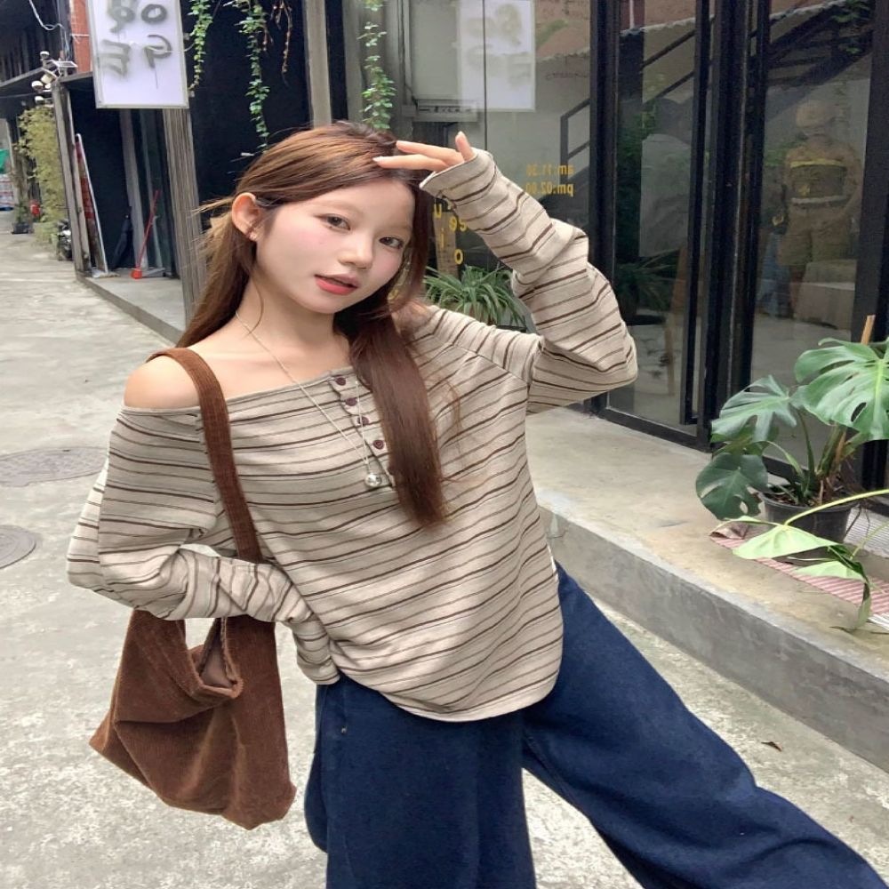 여성 보트넥 루즈핏 줄무늬패턴 오프숄더 긴팔티셔츠