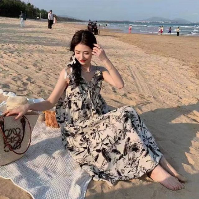 끈나시 브이넥 나염 기본 원피스 데이 비치룩 시원한