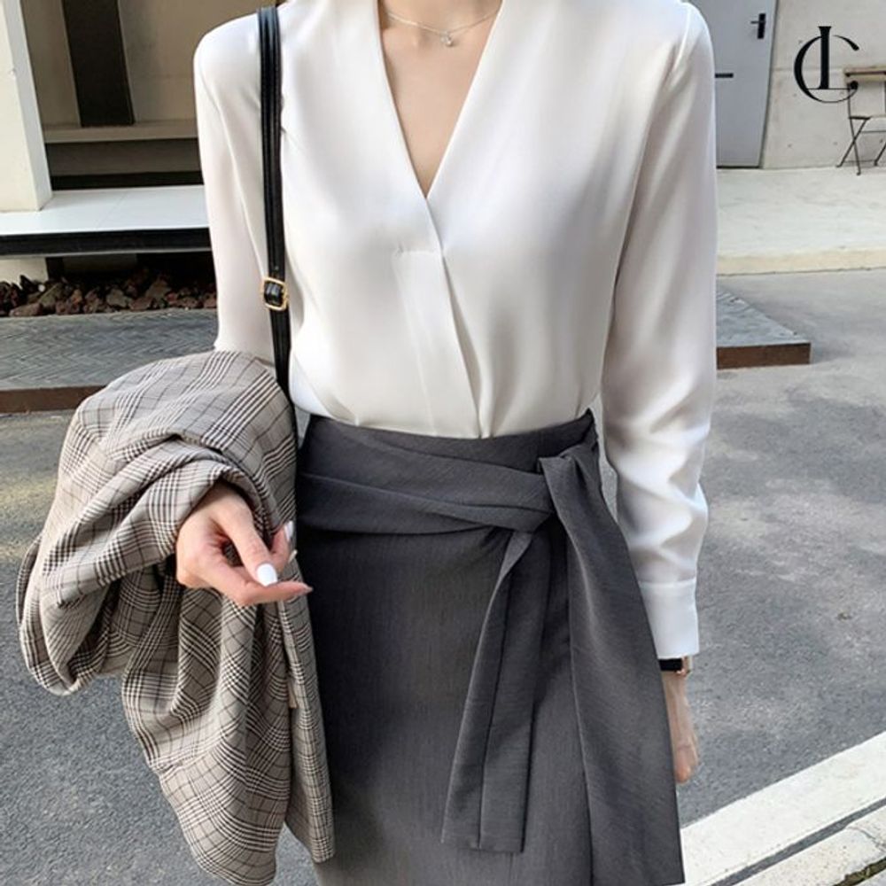 데일리셔츠 화이트 LYT151 블라우스 노카라