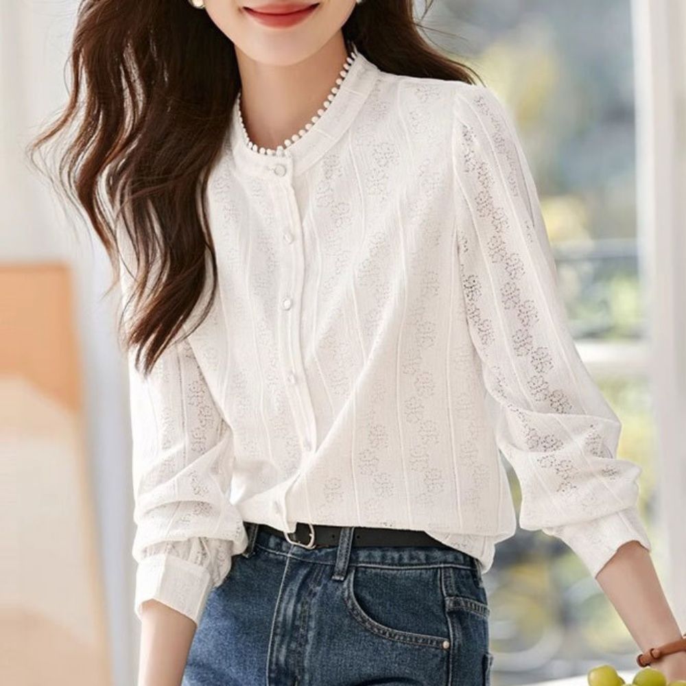 여성 봄 간절기 레이스미들넥 포인트 긴팔 블라우스
