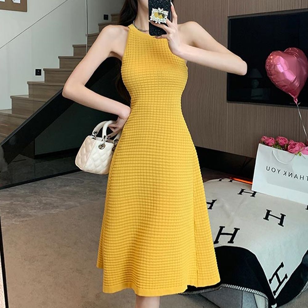 노란색 홀터넥 나시 원피스 해외여행 여름옷 휴가룩