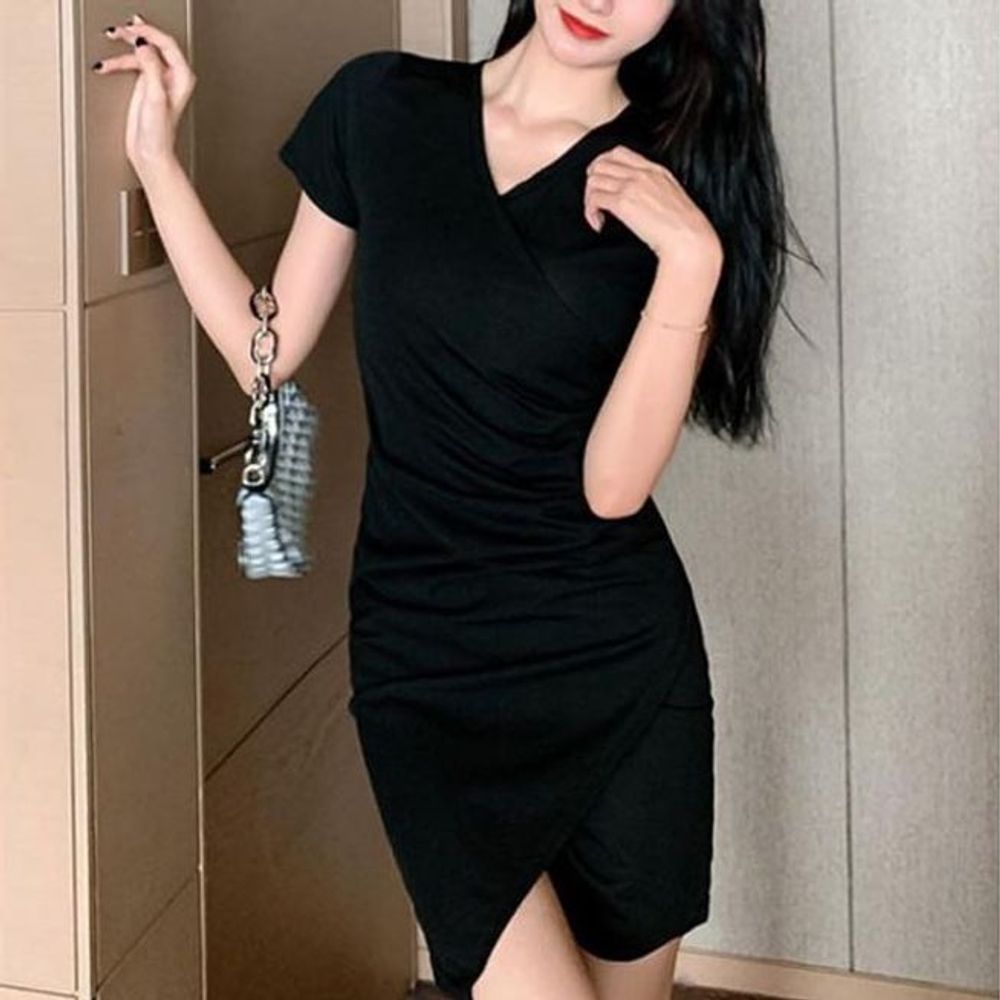 블랙원 결혼식룩 하객 며느리룩 오 우아한 하객